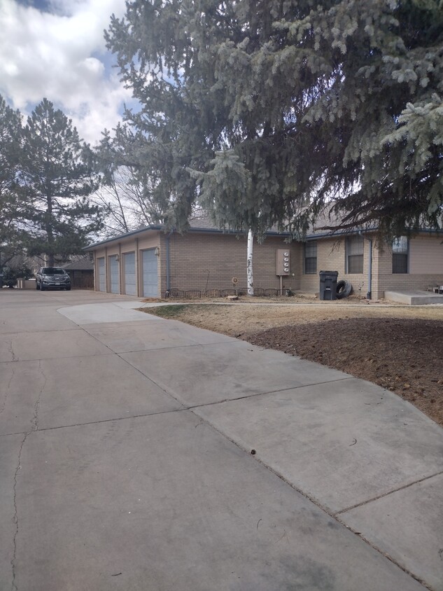 Primary Photo - 1017 49th Ave