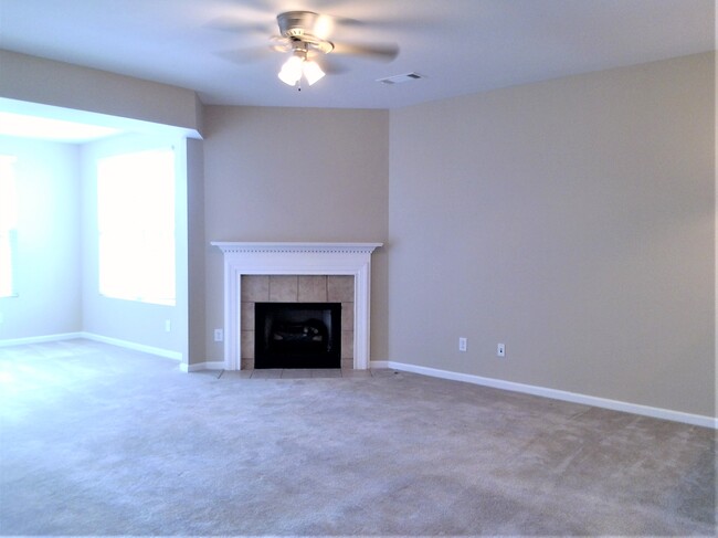 Building Photo - 4123 Oakstone Drive