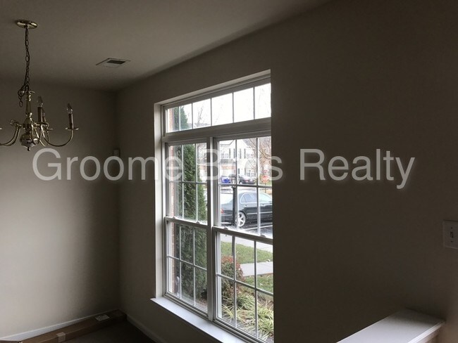 Foto del edificio - 3822 Dominion Townes Cir