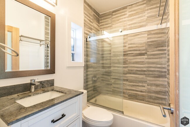 Foto del edificio - 14 Westminster Ave