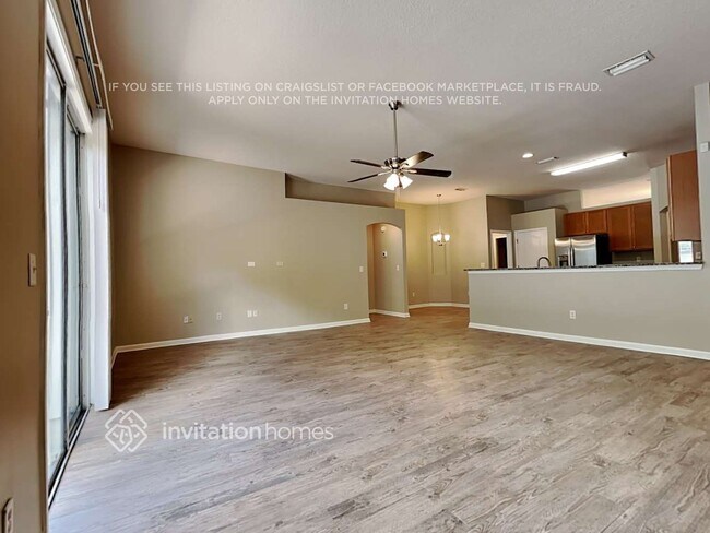 Building Photo - 10822 Stanton Hills Dr E