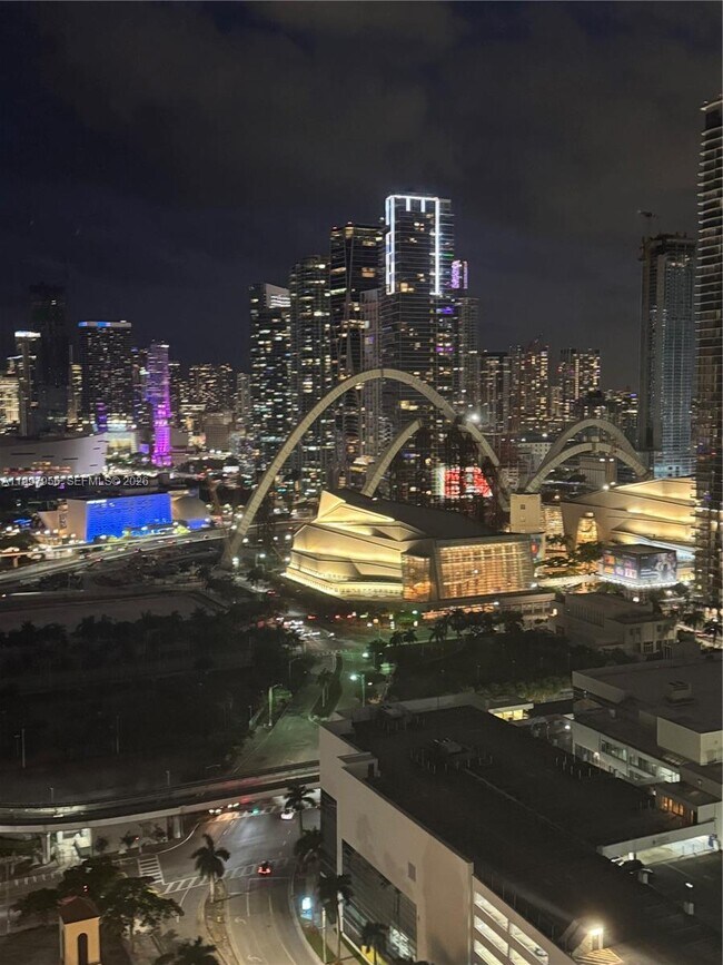 Foto del edificio - 1717 N Bayshore Dr