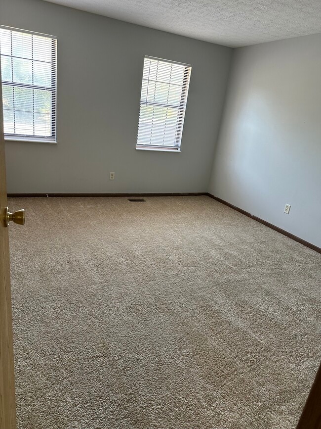Building Photo - 6449 Brookedge Ct