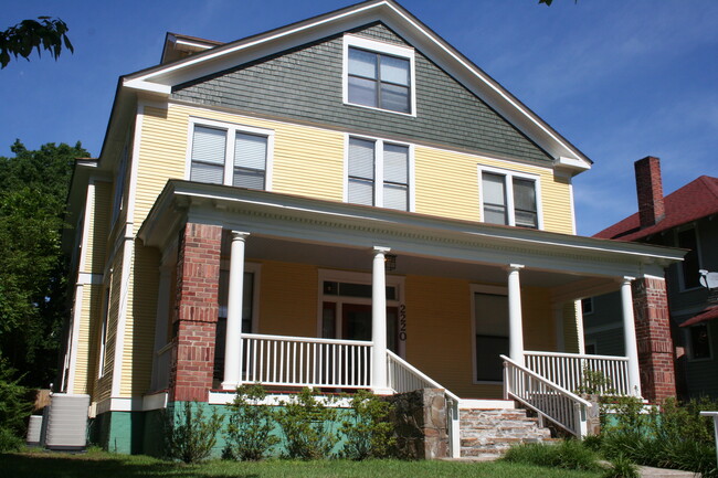 Building Photo - 2220 S State St