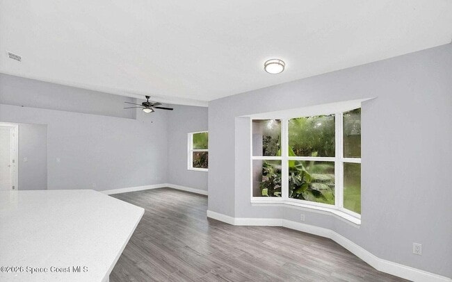 Foto del edificio - 614 Elmont St NW