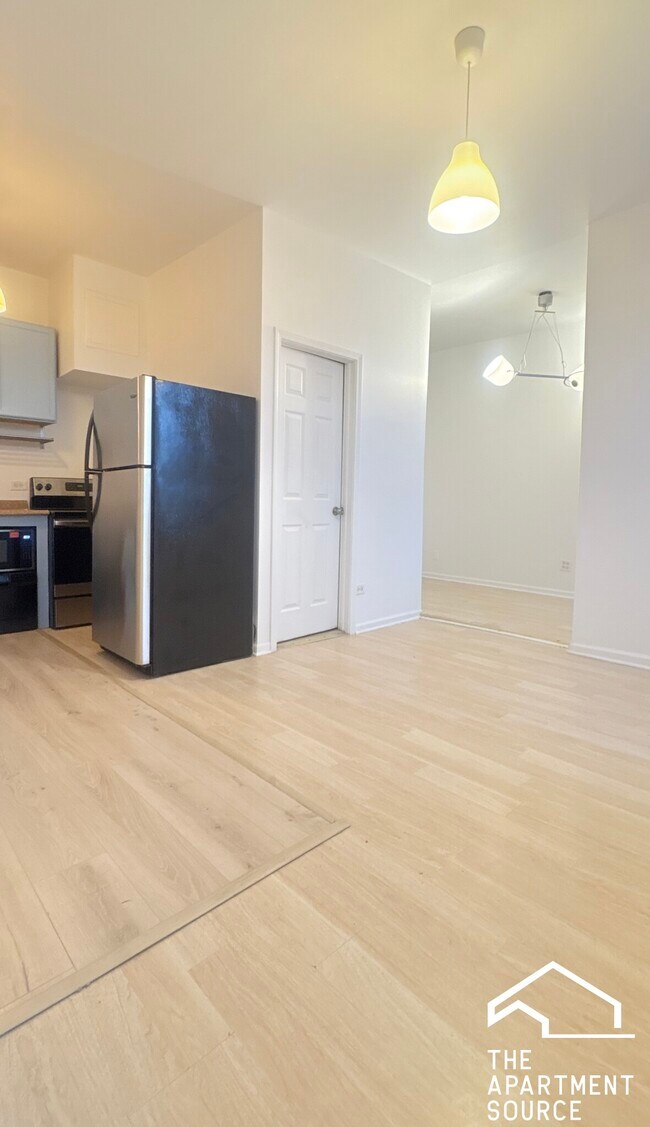 Foto del edificio - 1900 S Throop St