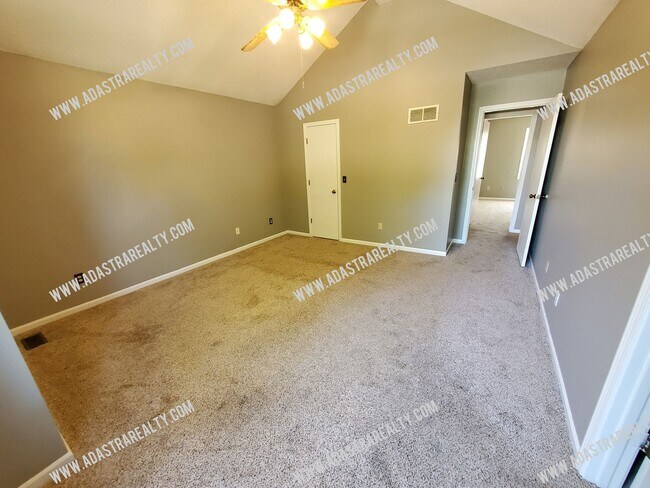 Building Photo - 14801 W 123rd Terrace