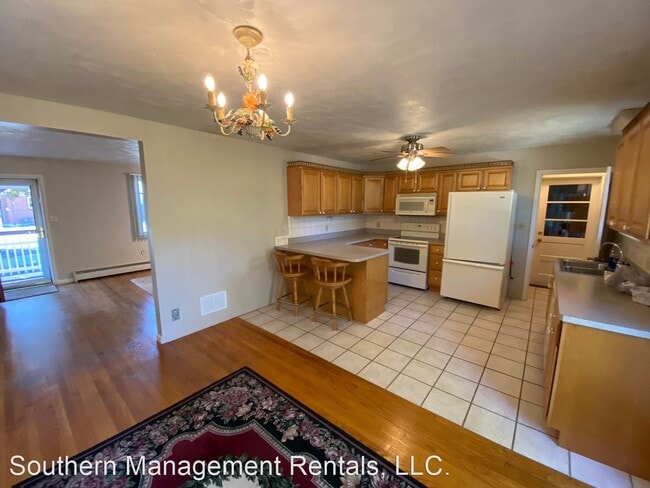 Building Photo - 3 br, 1.5 bath House - 118 Edgehill Road