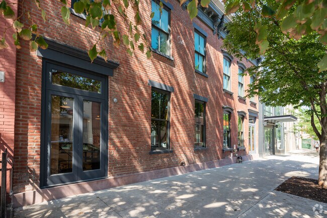 Building Photo - 100 Steuben St