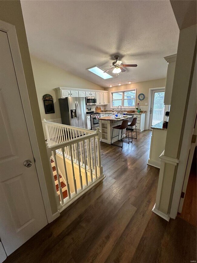 Building Photo - 336 E Glendale Rd