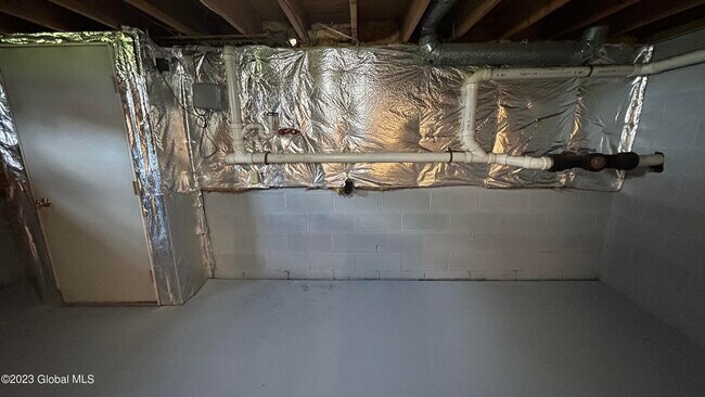 Building Photo - 249 Mercer Ave