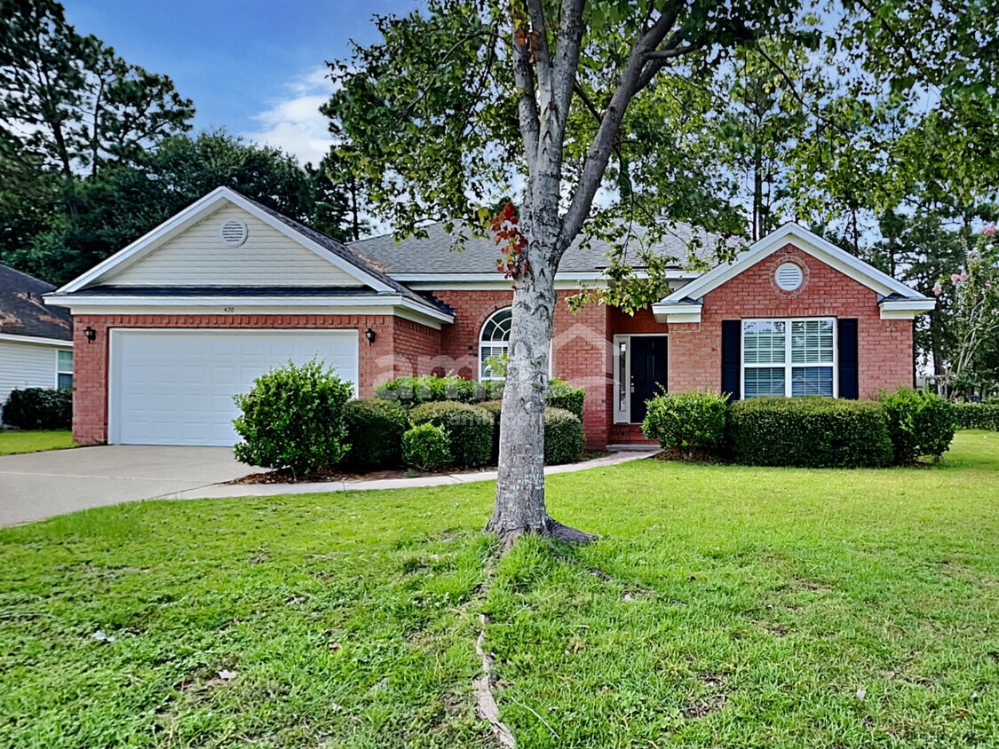 Foto principal - 420 Roberts Way