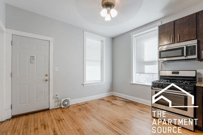 Building Photo - 1647 N Karlov Ave