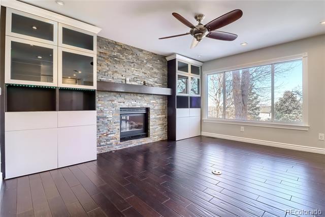 Primary Photo - 16229 Hedgeway Dr