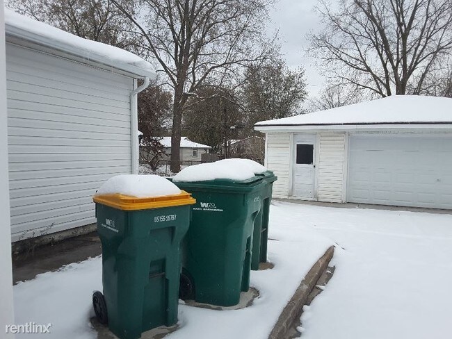 Foto del edificio - 3 br, 1 bath House - 15769 Colbert Street