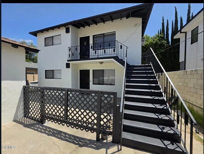 Building Photo - 12246 Oxnard St