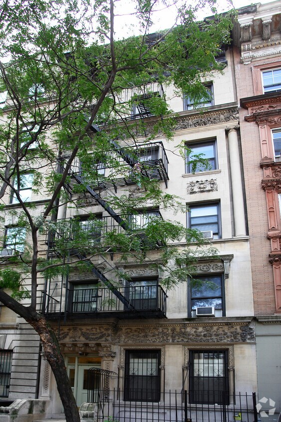 Primary Photo - 312 W 51st St
