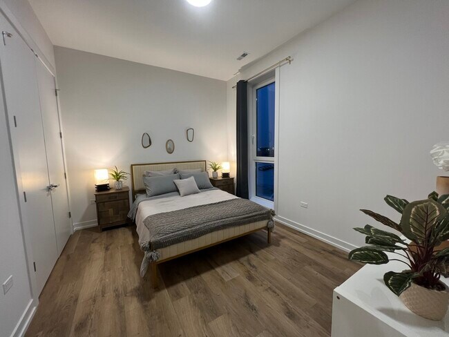 Foto del edificio - 815 N Richmond St