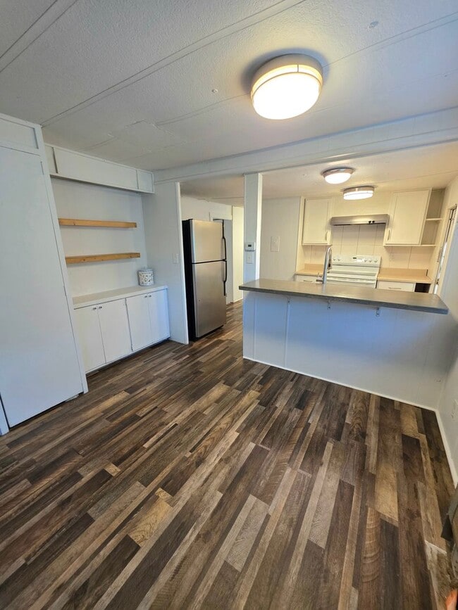 Building Photo - MANUFACTURED 3 BED 1.5 BATH HOME ON 2 ACRES