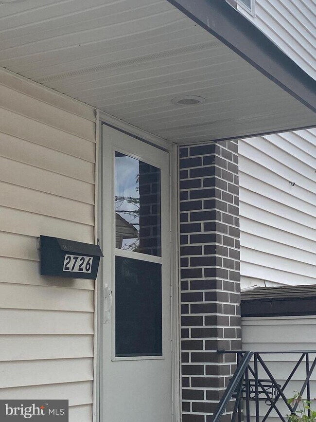 Foto del edificio - 2726 Maxwell St