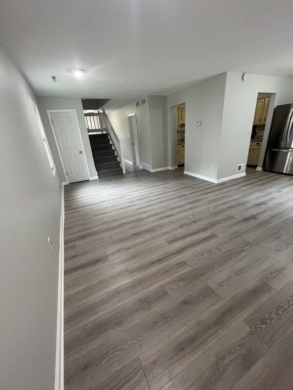 Foto del edificio - 3035 Squire Blvd