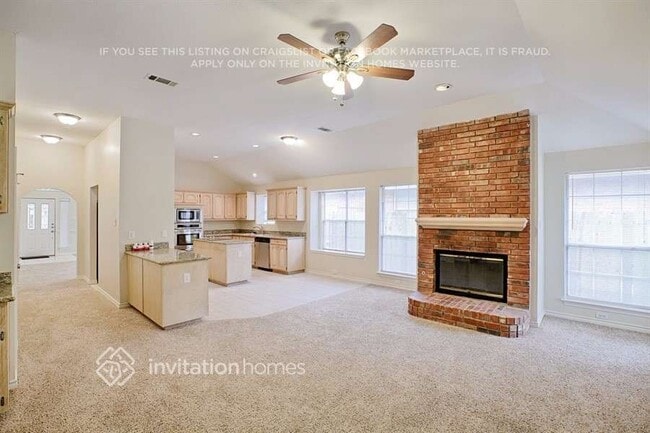 Foto del edificio - 5013 Promise Land Dr