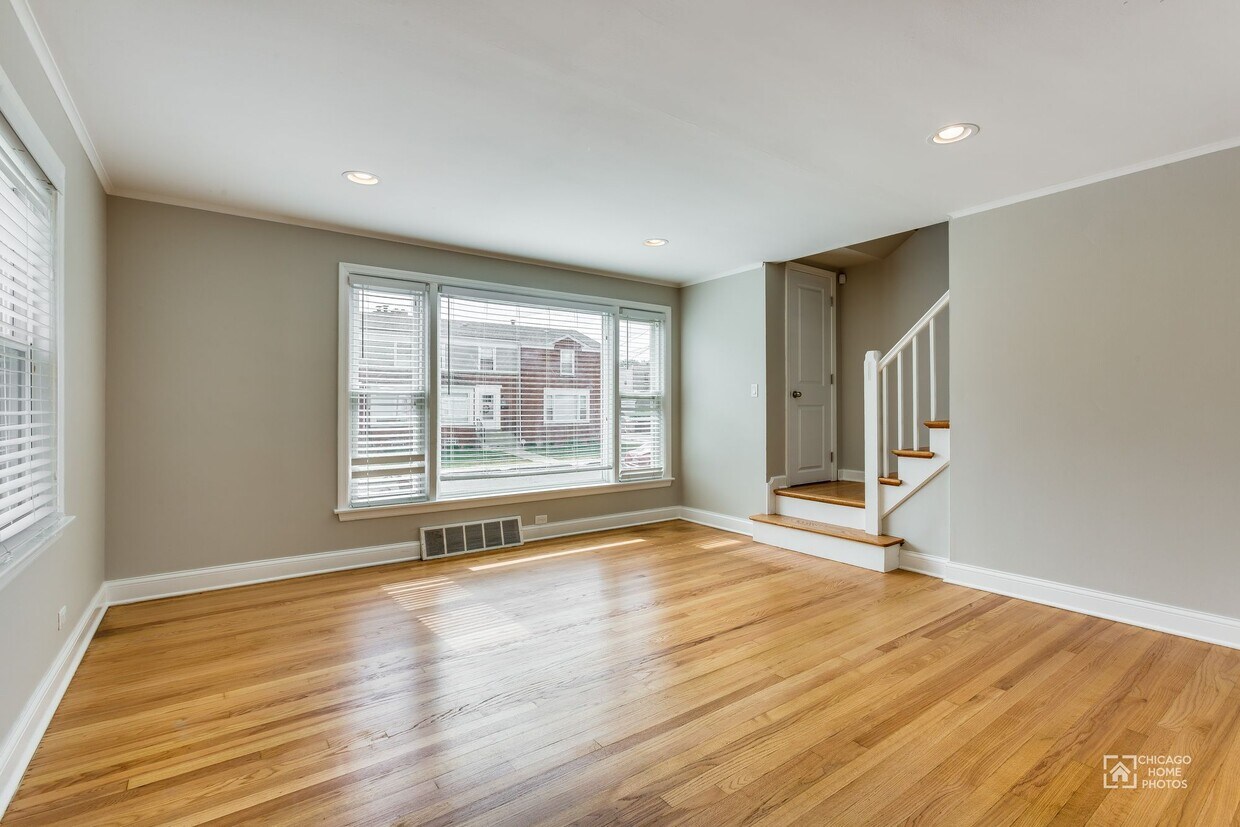 primer piso - Sala de estar - Carmen-Parkside Townhomes