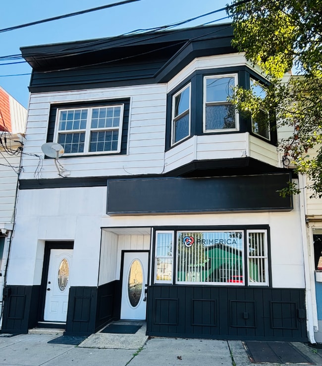Building Photo - 25 S Lehigh Ave