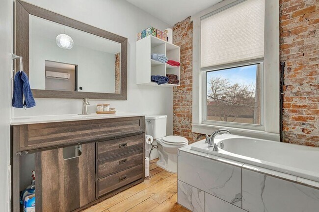 Foto del edificio - Charming 3BR Duplex in Covington