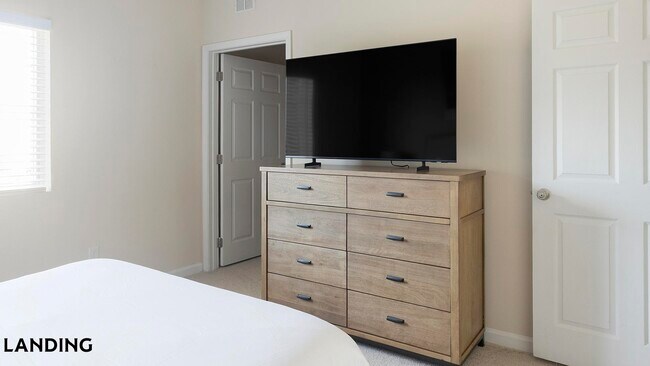 Foto del edificio - 100 Waterstone Park Cir