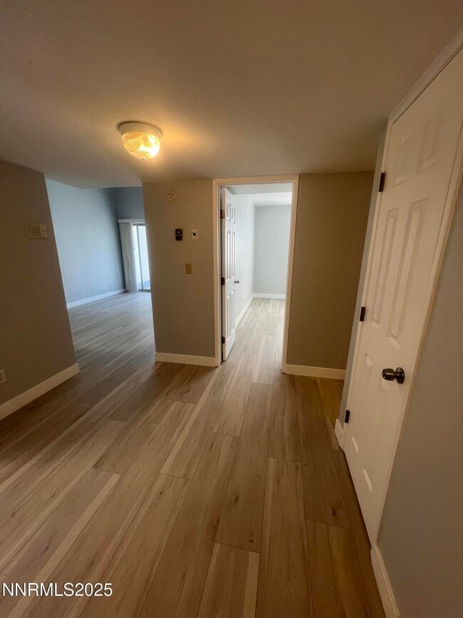Building Photo - 2555 Clear Acre Ln
