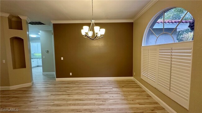 Building Photo - 8850 Creek Run Dr