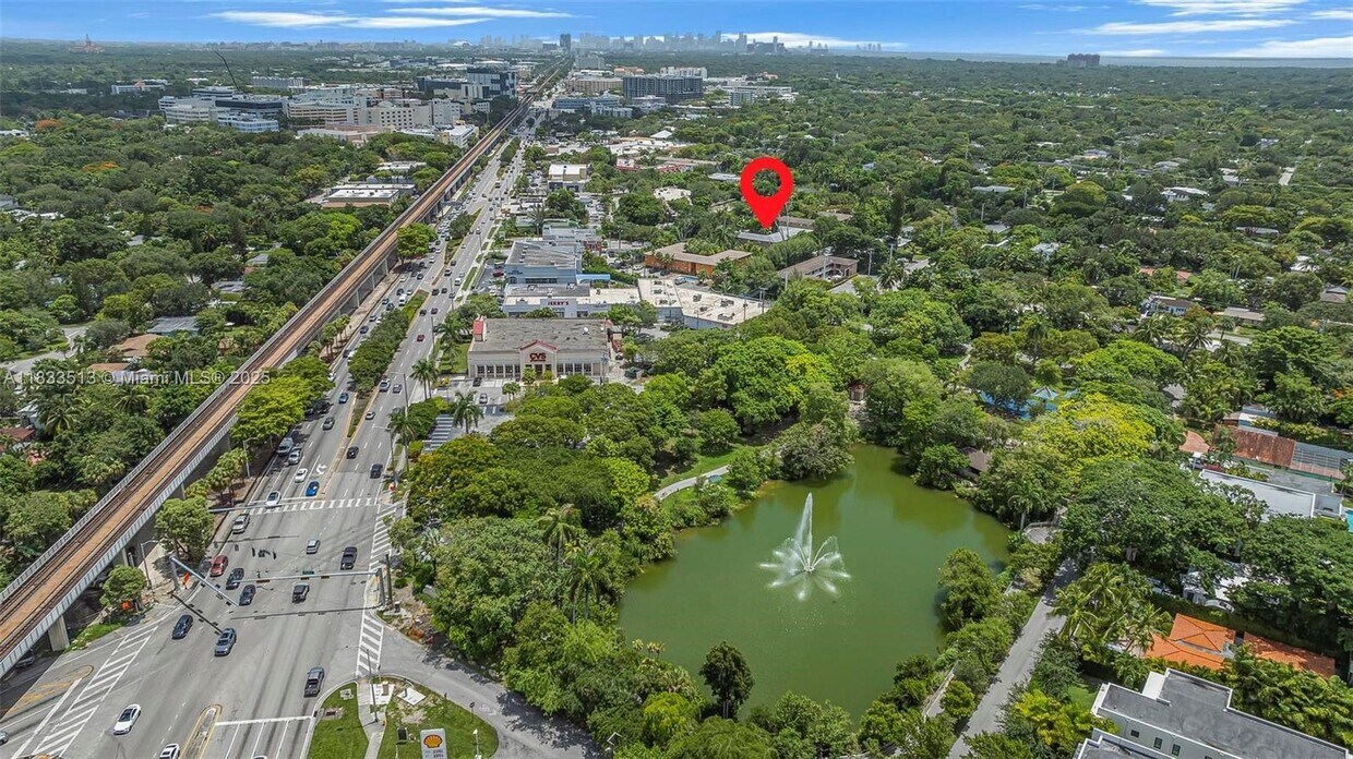 Foto principal - 6330 SW 79th St