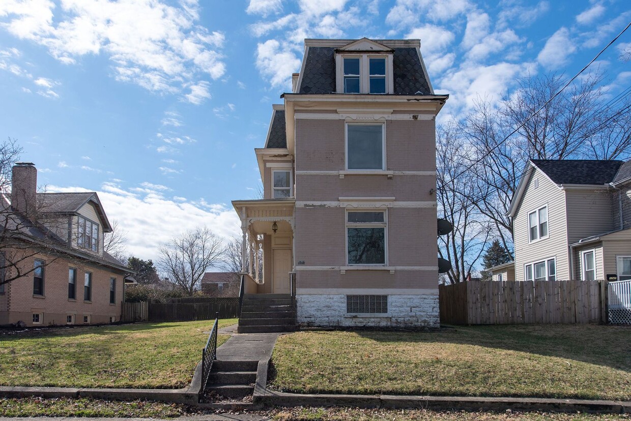 Primary Photo - 1743 Compton Rd