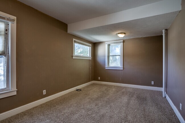 Building Photo - 1315 N 38th St