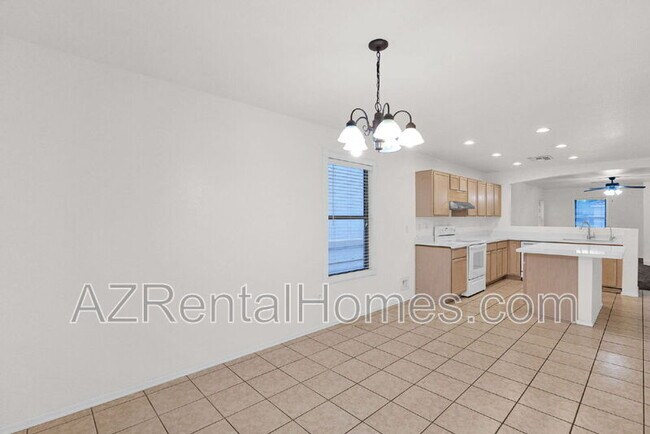 Foto del edificio - 8842 E Portobello Ave