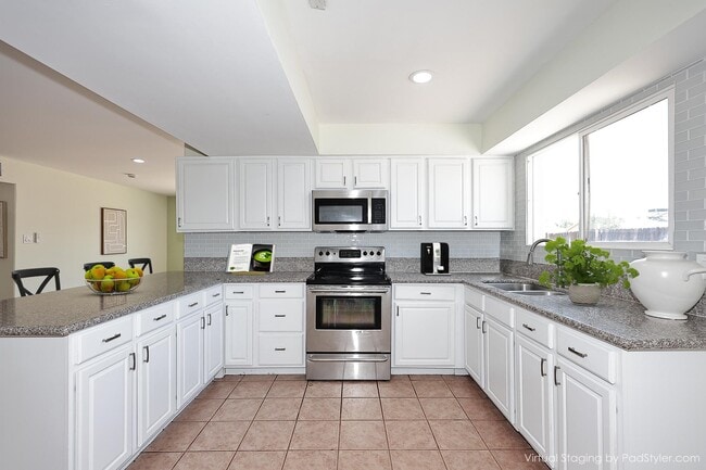 Building Photo - 4031 N 81st Ave