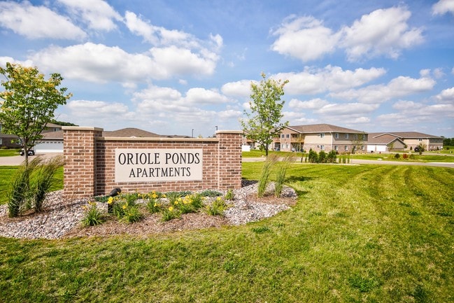 Building Photo - Oriole Ponds Apartments