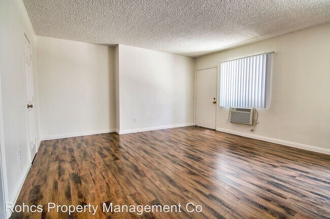 Building Photo - 14653 Calvert St