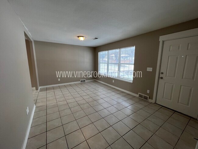 Foto del edificio - 6905 E 114th Terrace
