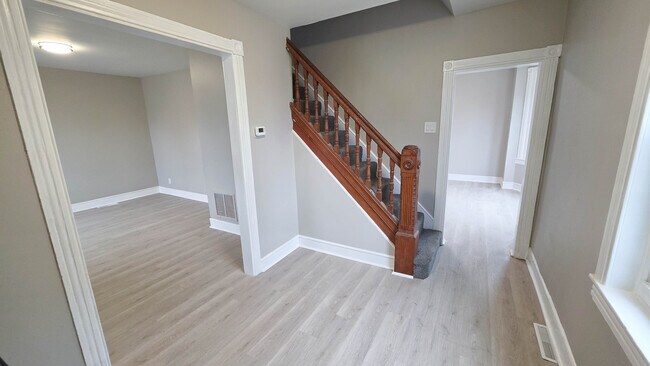Building Photo - 1112 Elmwood Ave