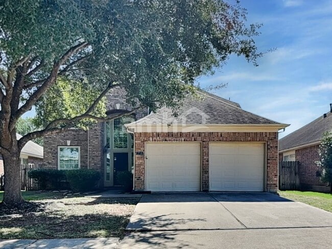 Building Photo - 2718 Lakecrest Way Dr