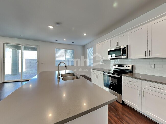 Foto del edificio - 2742 Hot Cider Ave
