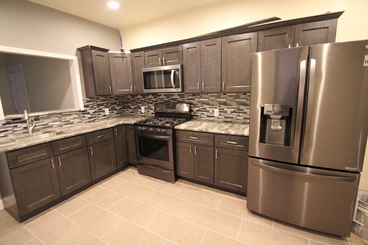 Primary Photo - 3226 N 13th St