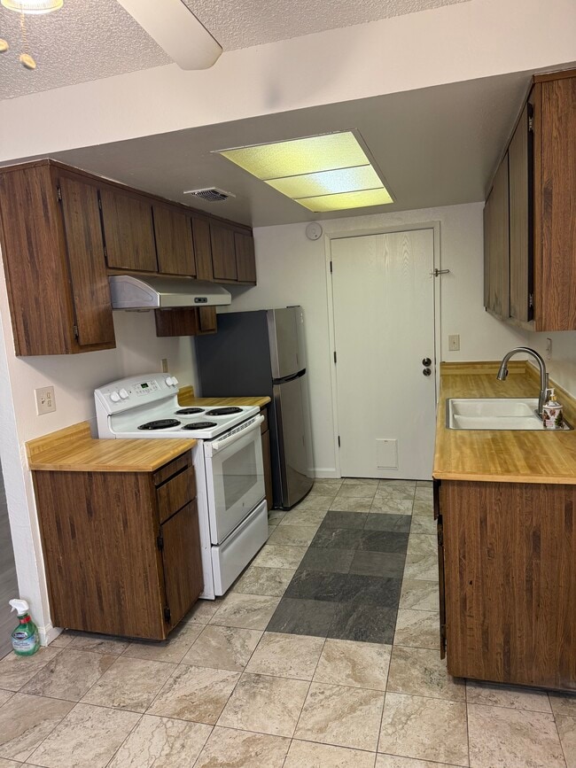 Building Photo - 7742 Pompei Ct