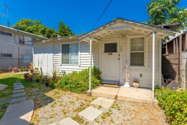 Building Photo - 1351 N Las Palmas Ave