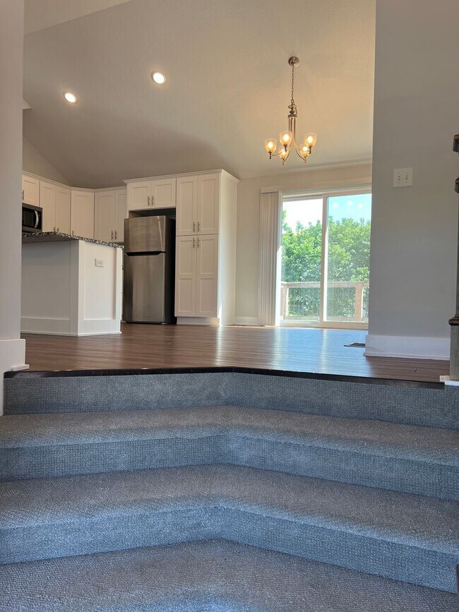 Foto del edificio - Don't miss out on this beautiful home!  Check out the Summer Special below!!