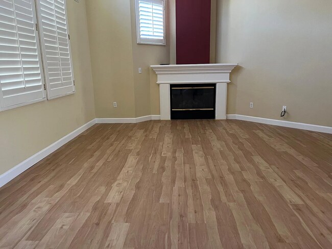 Foto del edificio - 3586 Fitzsimmons Cmn