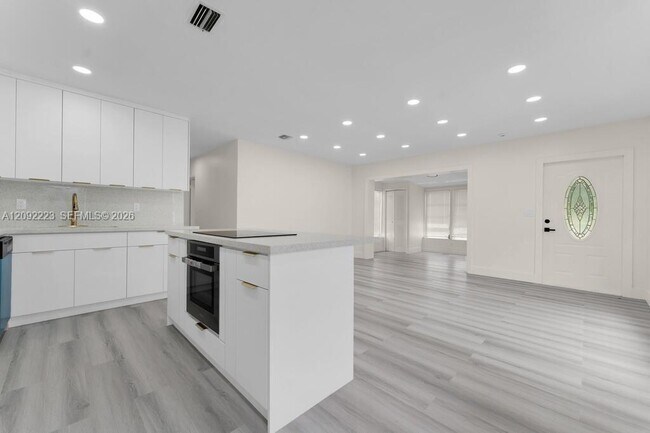 Foto del edificio - 3411 NW 5th Ct