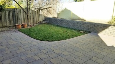 Building Photo - 1676 Lederer Cir